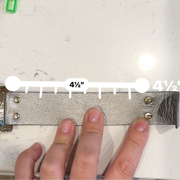 Cuff bracelet Modern faux leather and gold - Picture 11 of 11